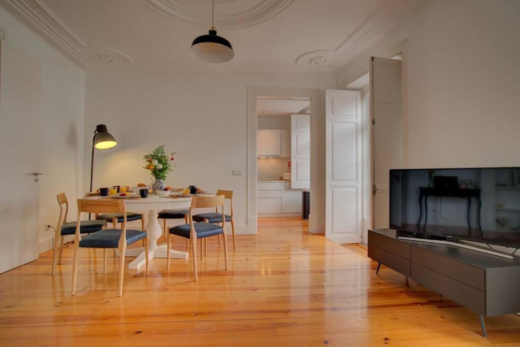 Tracey & Neill'S Place In Principe Real Lissabon Exterior foto